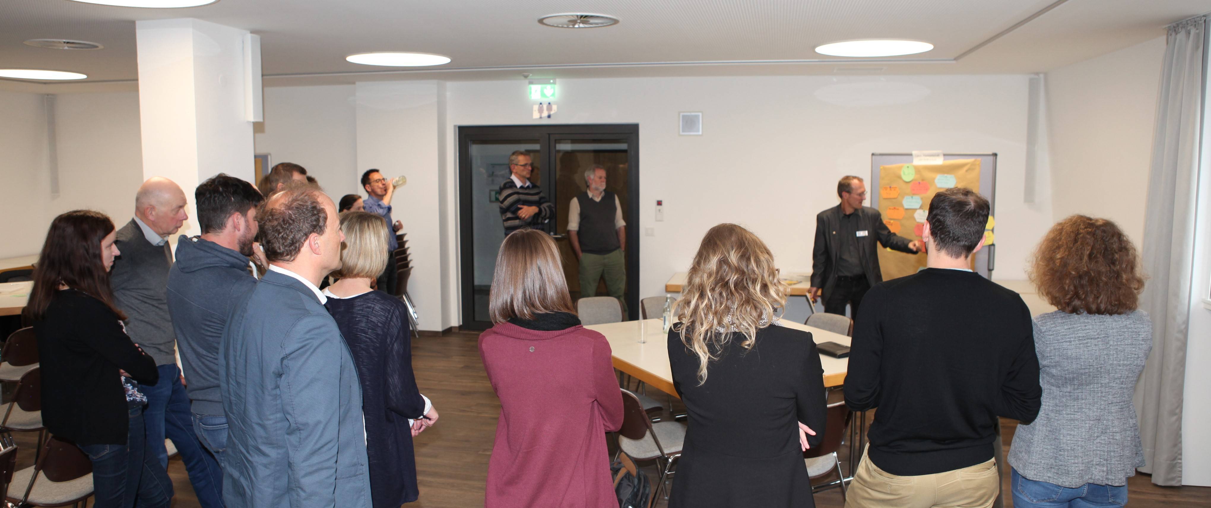 Vertreter der Landkreise Unterallgäu und Landsberg am Lech sammelten Ideen, um sich an die künftigen Klimaveränderungen anzupassen. Foto: Eva Büchele/Landratsamt Unterallgäu     