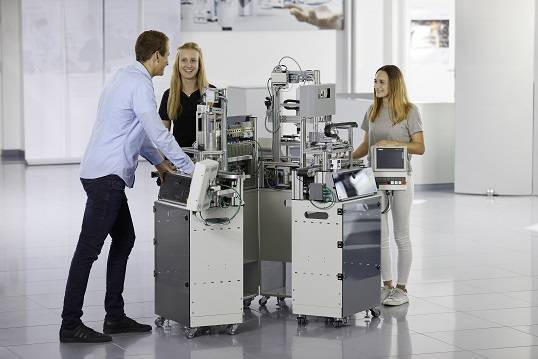 Wie das modernste Equipment aussehen könnte, mit dem die Schüler der Technikerschule in Mindelheim künftig arbeiten, ist auf diesem Foto zu sehen.  Foto: Festo Didactic SE