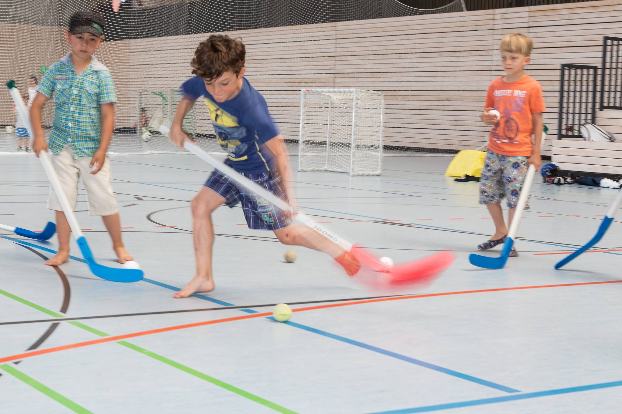 Dieses Jahr dreht sich alles um Fußball. Das Foto zeigt Hockeyspieler bei der Auftaktveranstaltung der 11. Unterallgäuer Gesundheitswoche 2013 in Türkheim.