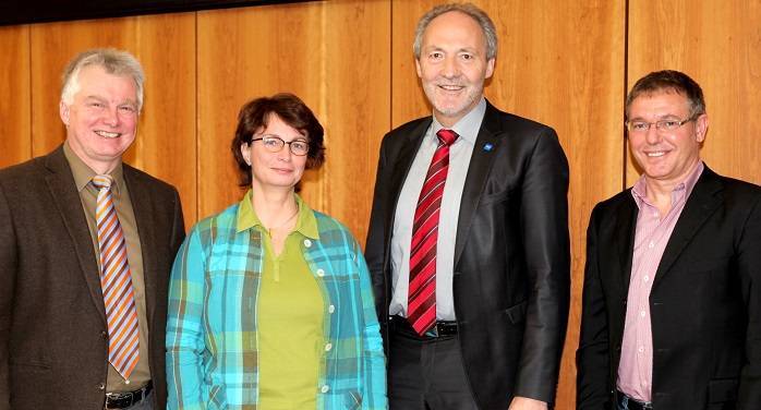 Im Bild (von links): Werkstattleiter Richard Hack, die pädagogische Leiterin Marie-Luise Breitfeld, Landrat Hans-Joachim Weirather und Geschäftsführer Wolfgang Beuchel. Foto: Eva Büchele/Landratsamt Unterallgäu