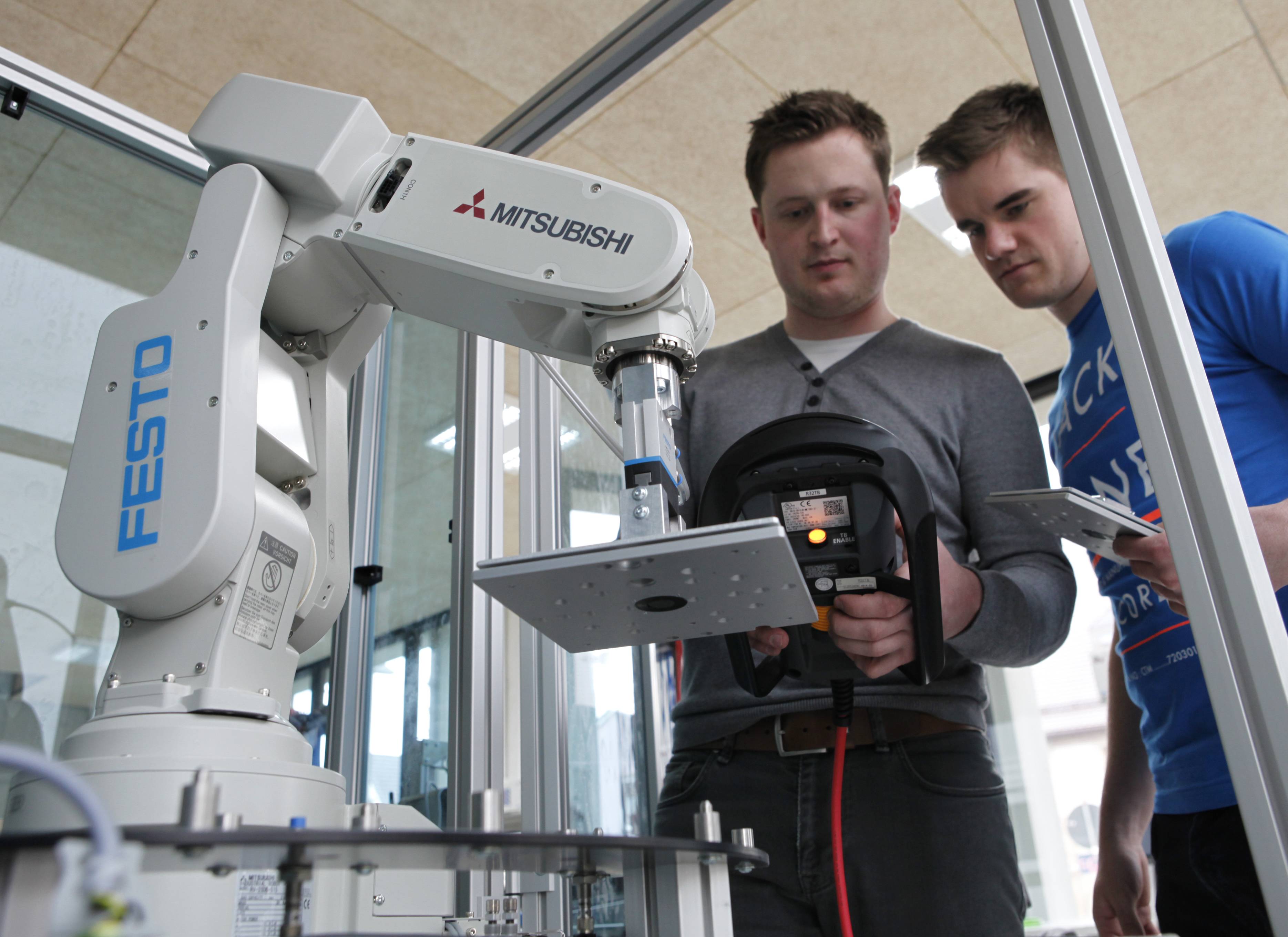 Die Schule hat die Fachrichtung Maschinenbautechnik mit den Schwerpunkten Machatronik und Automatisierungstechnik.